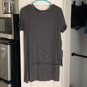 Black striped top
